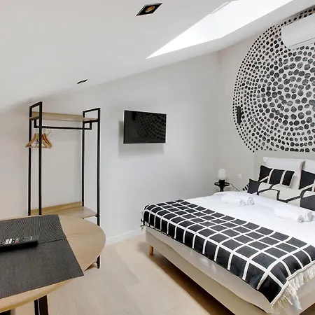 Cozy, Air-conditioned In * Neuilly-sur-Seine