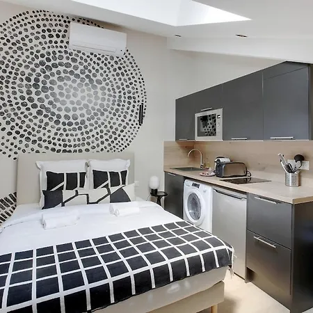 Cozy, Air-conditioned In Апартаменты Нёйи-сюр-Сен